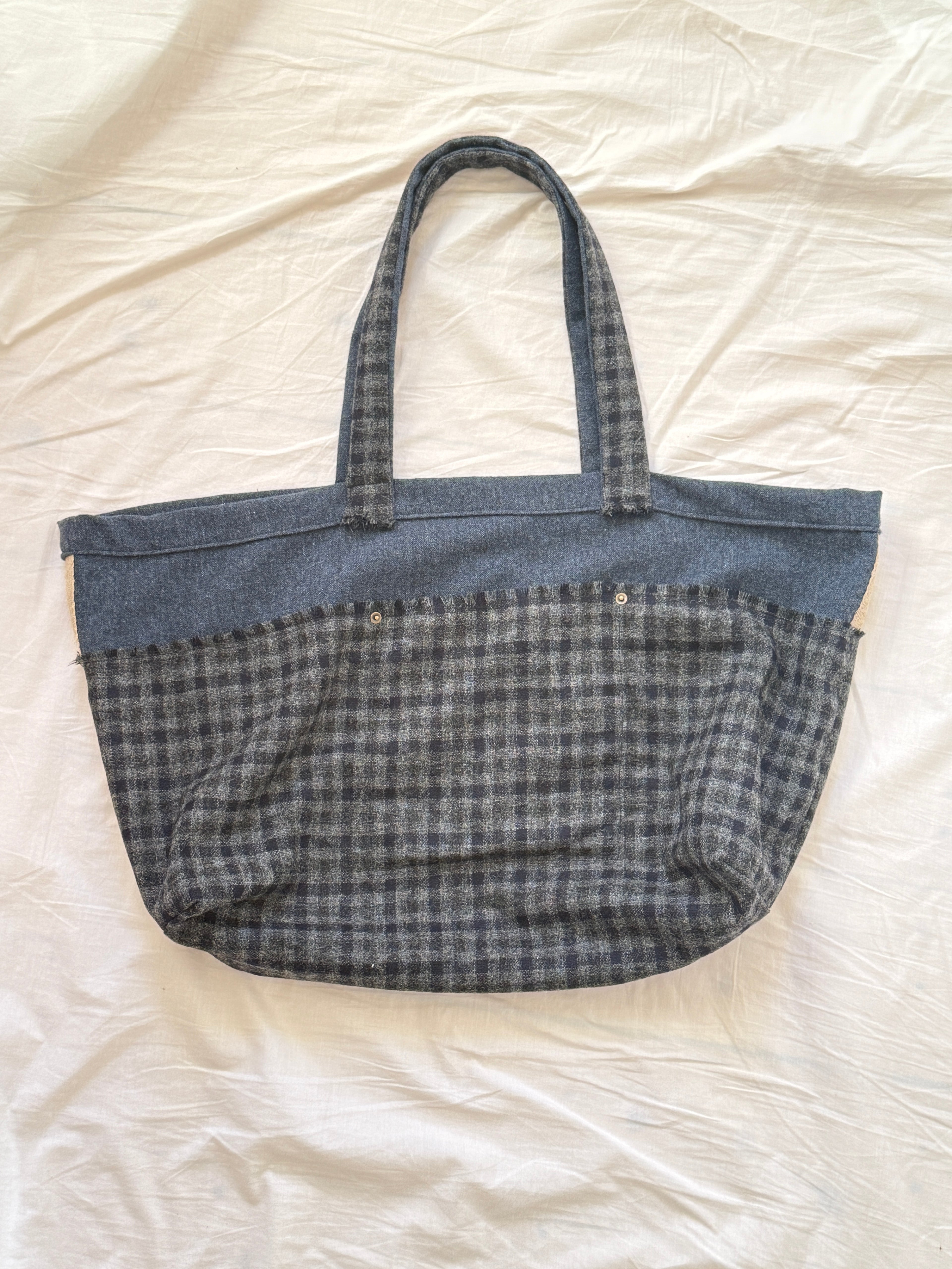 1 of 1 YORKSHIRE WOOL TOTE