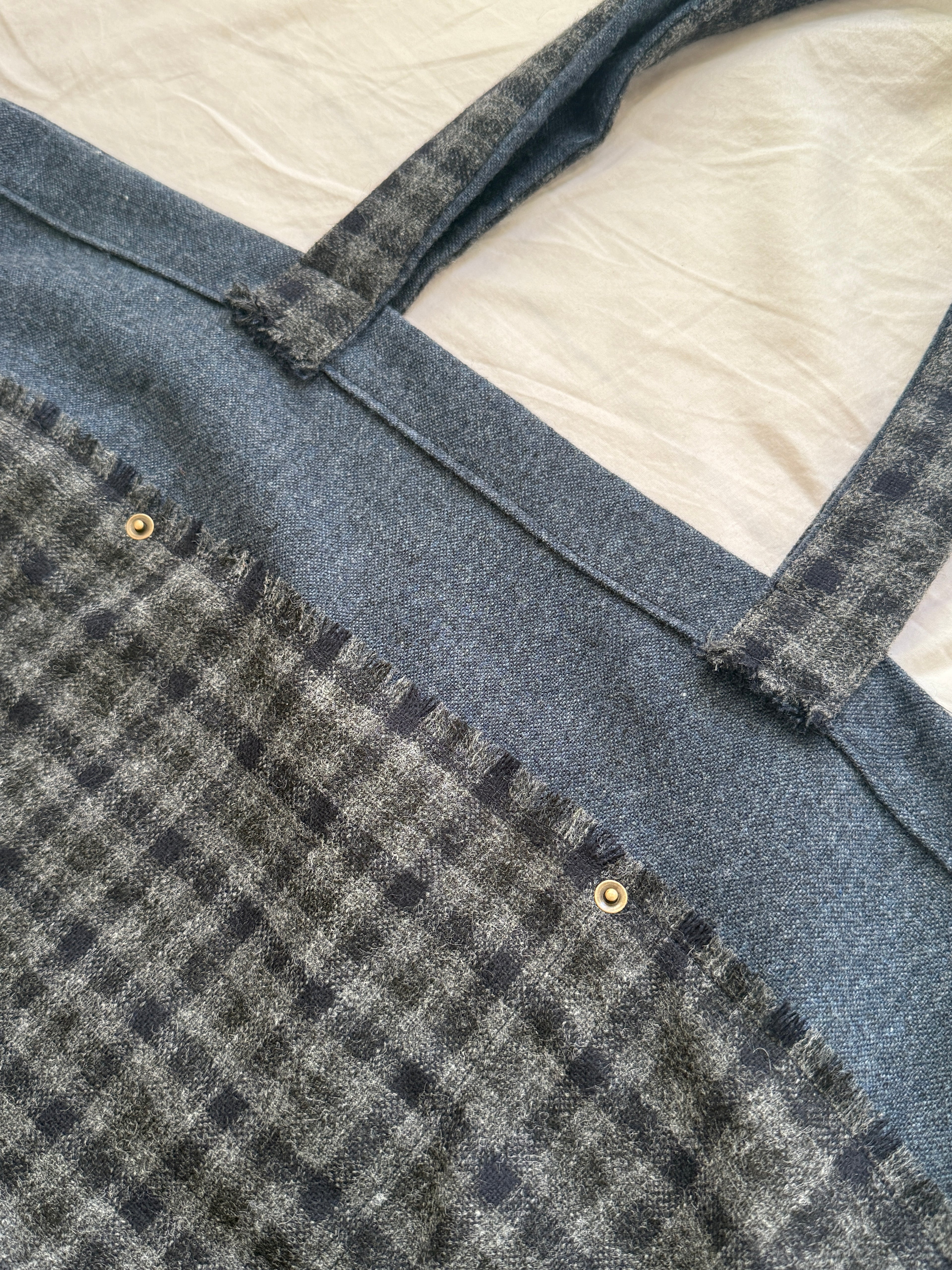 1 of 1 YORKSHIRE WOOL TOTE