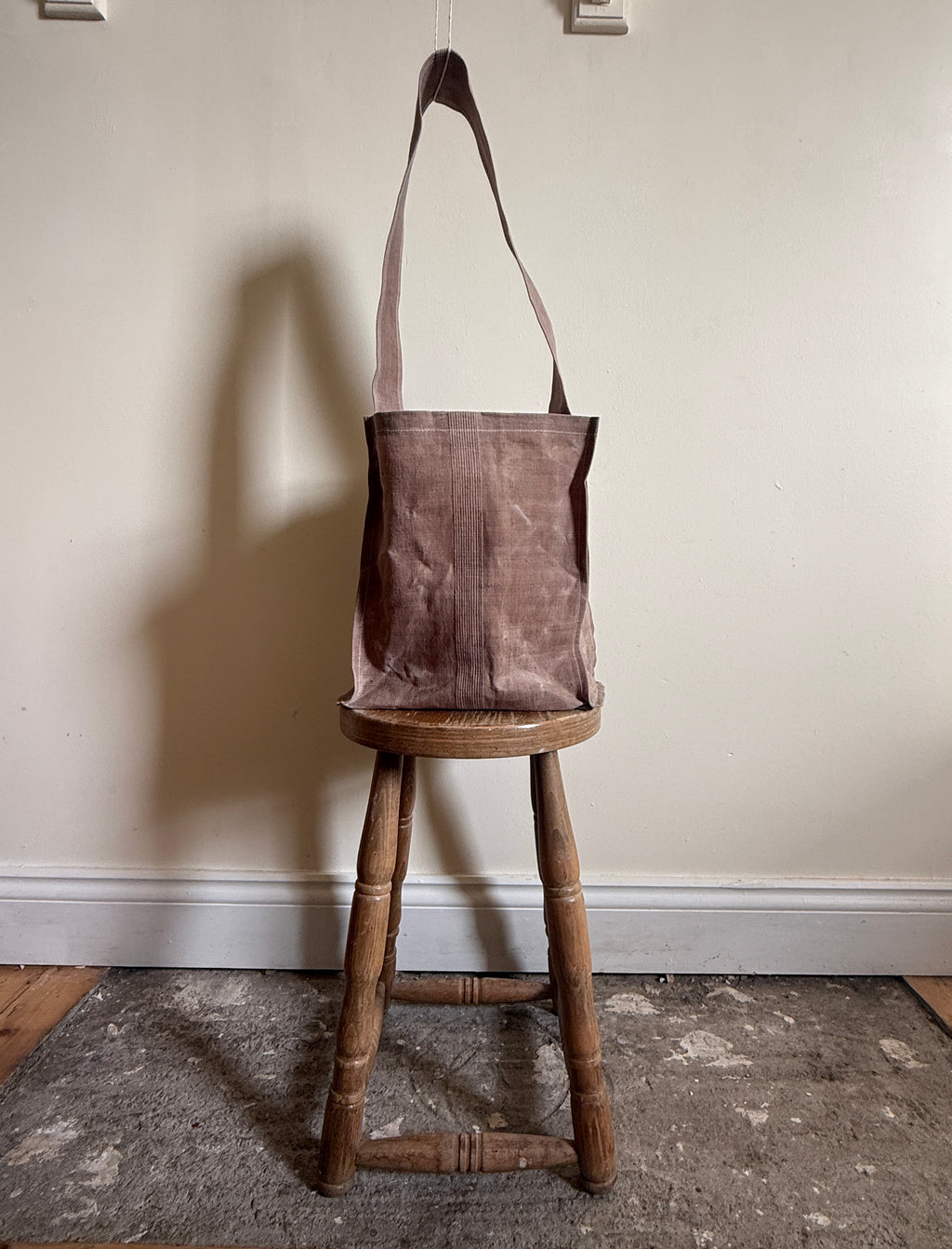 1 of 1 WAXED ANTIQUE FRENCH LINEN FORAGER BAG