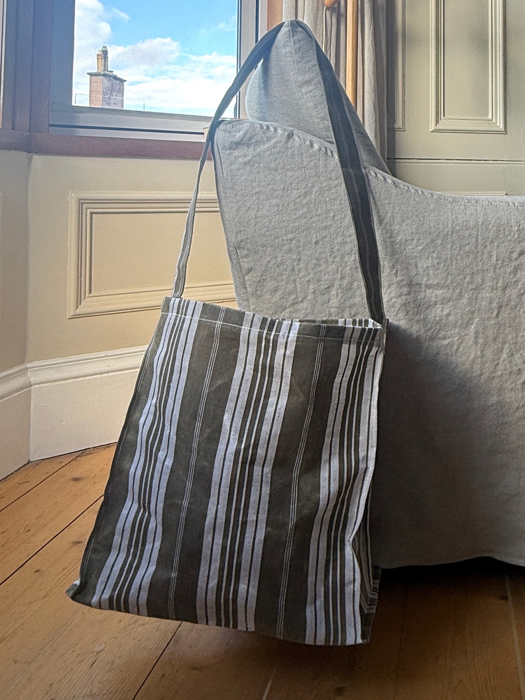 ANTIQUE FRENCH TICKING BIG'UN FORAGER BAG