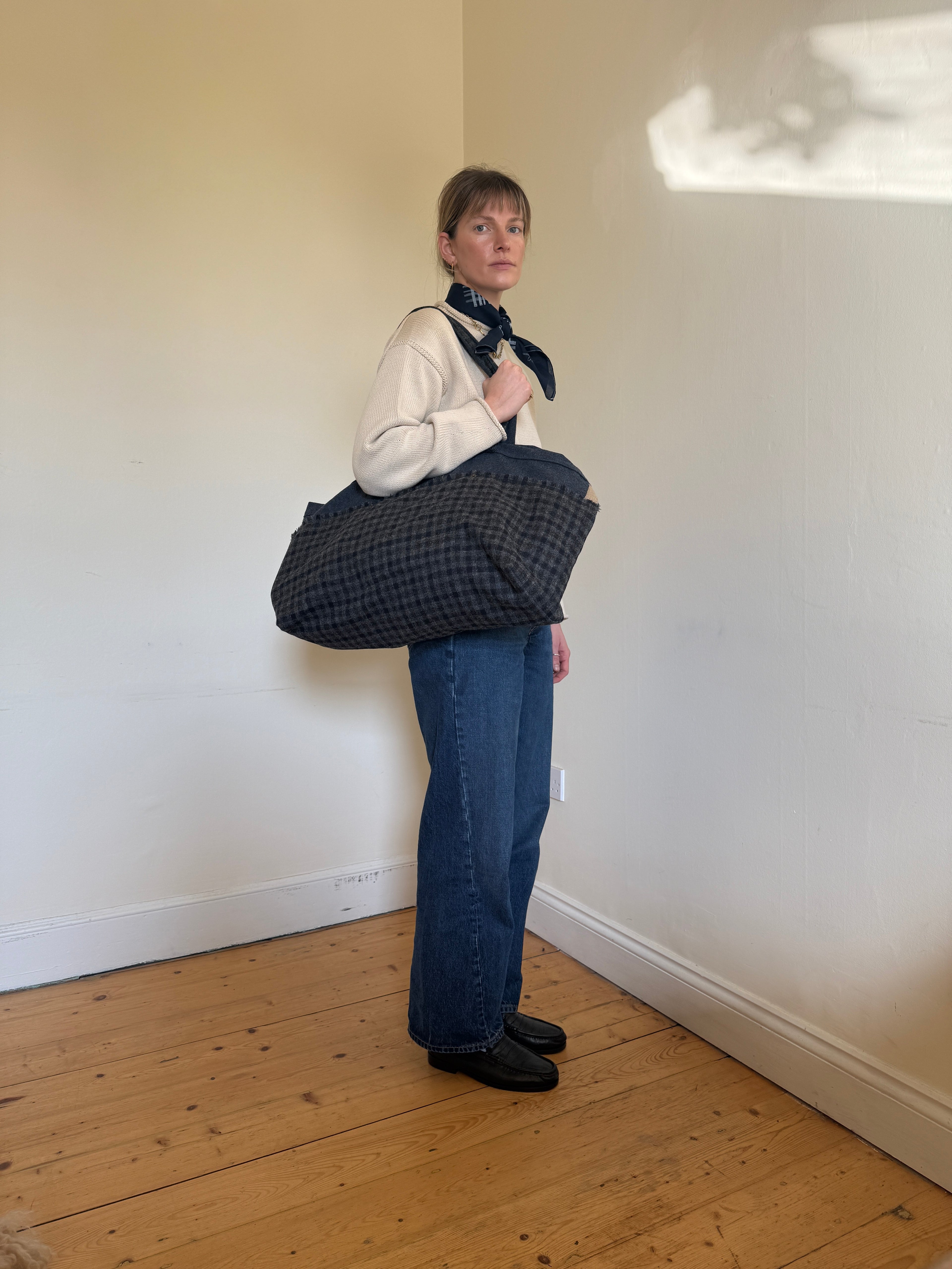 1 of 1 YORKSHIRE WOOL TOTE
