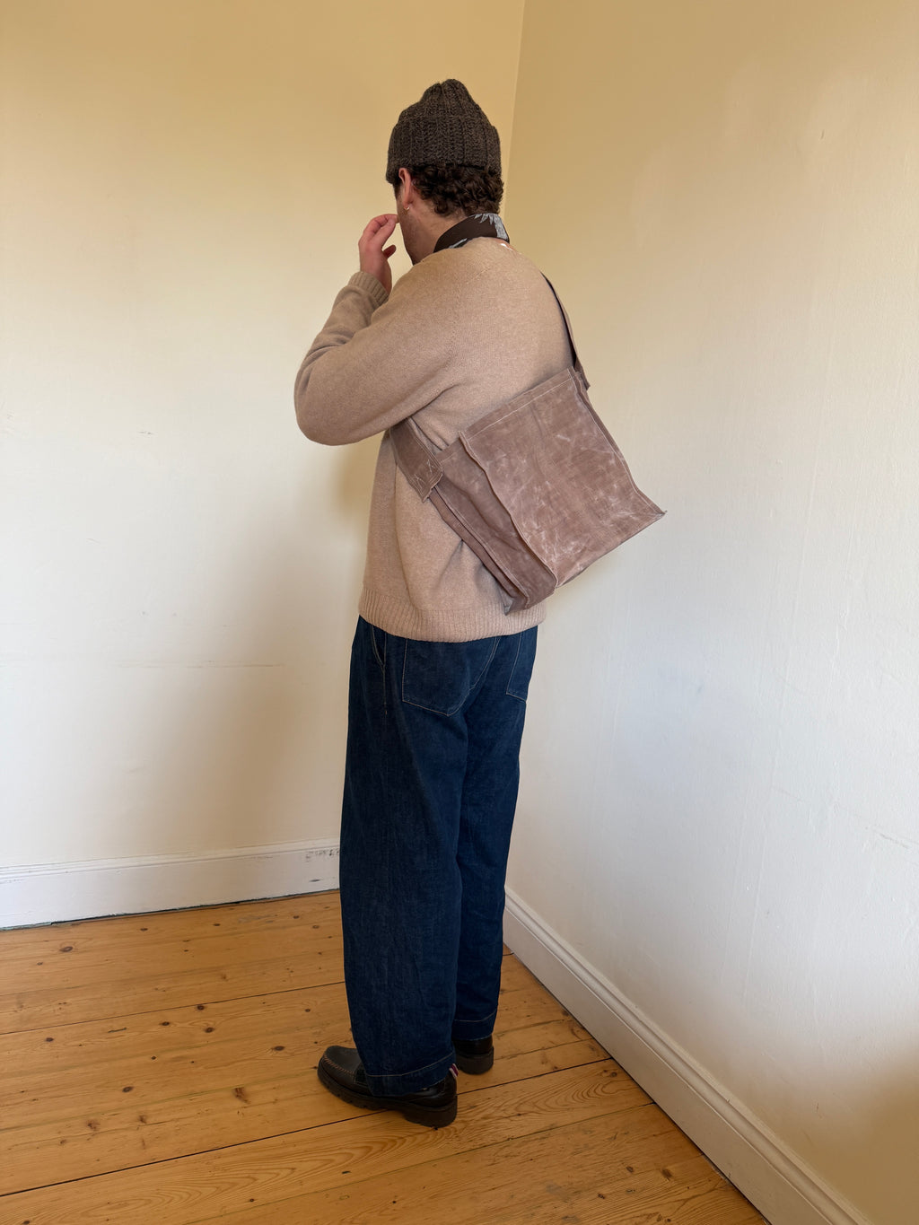 1 of 1 WAXED ANTIQUE FRENCH LINEN FORAGER BAG